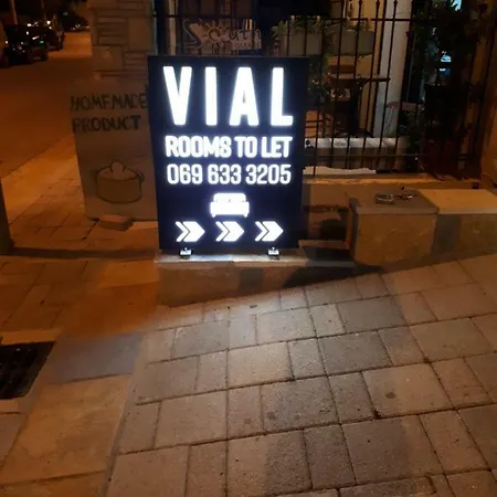 Vial 4*