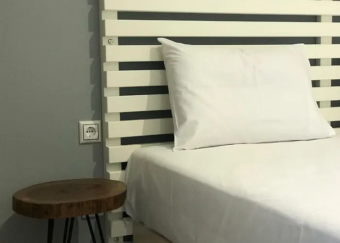 Vial Gasthuis Himare